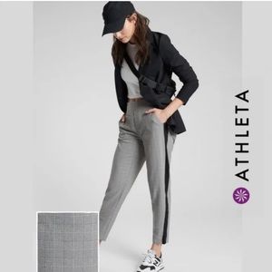 Athleta Brooklyn Ankle pants 4P - gently worn